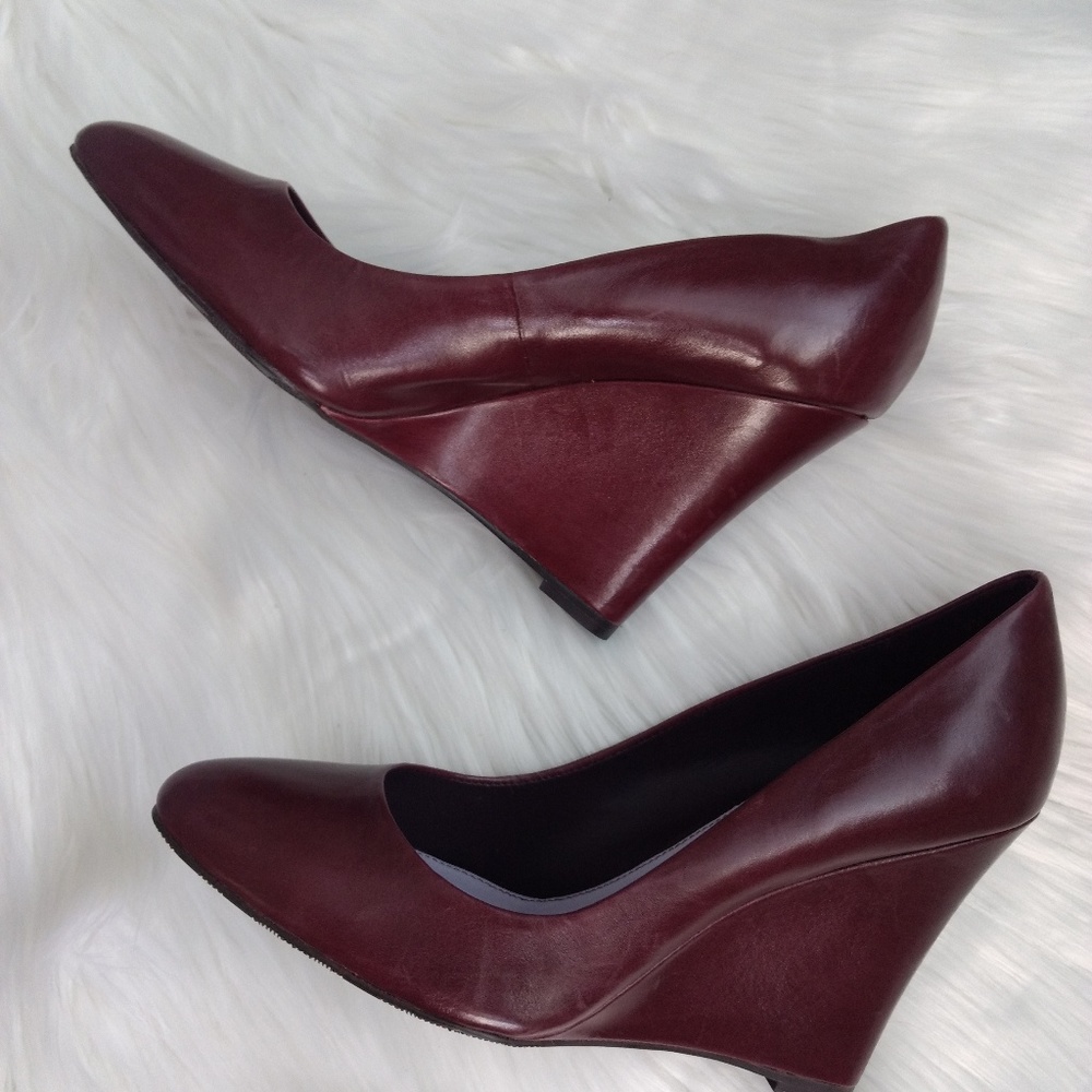 Delman Maroon Wedges